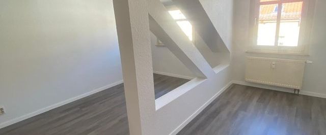 4 Raum Wohnung Zwickau Zentrum Dachgeschoss ab sofort zu vermieten - Photo 1