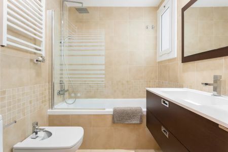 Carrer de Nicaragua, Barcelona, Catalonia 08029 - Photo 3