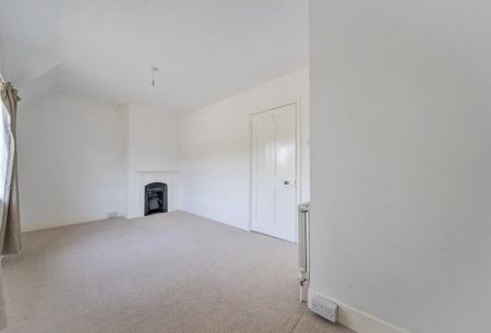 2 bedroom semi-detached house to rent - Photo 4