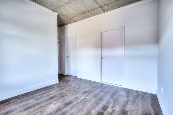 4227 Boul. St-Jean, #504 - Photo 1