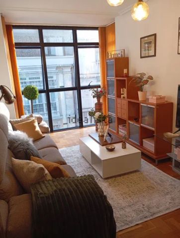 Alquiler de piso en Calle Marqués de Casa Valdés, 7 - Photo 2