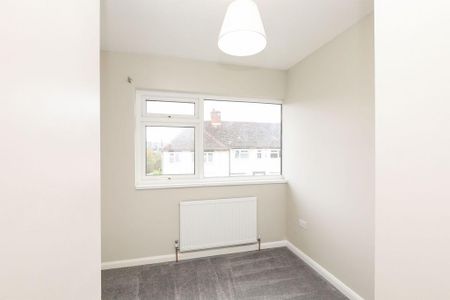 3 bedroom terraced house to rent - Photo 5