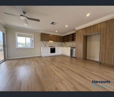 16 Cedar Crescent, North St Marys, NSW 2760 - Photo 5