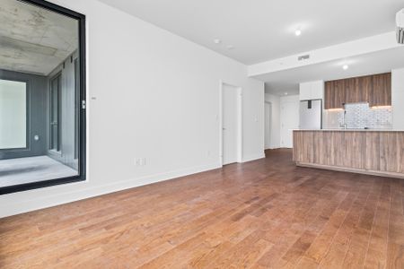 200 Rue Marie-Charles-Le Moyne #921, Longueuil (Le Vieux-Longueuil), J4K5K7 - Photo 2