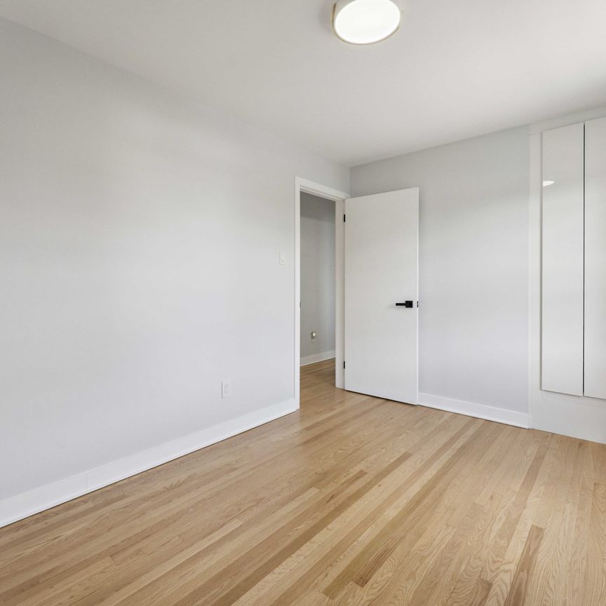 22 Welkin Crescent. Charming 4-Bedroom Home for Rent - Photo 1