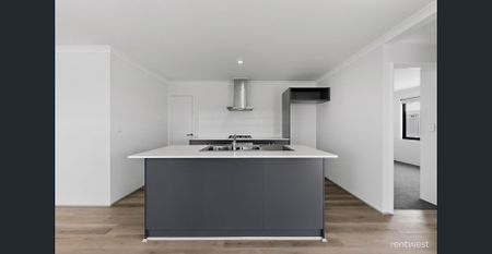 Beautiful and Brand New - Photo 4