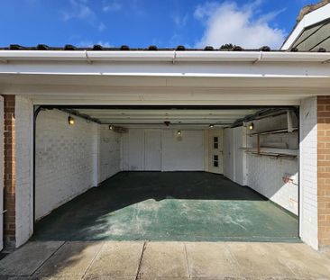 2 bedroom detached bungalow to rent - Photo 3