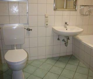 Helle und freundliche 2-Zimmer-Wohnung mit Balkon im Herzen von Vlu... - Photo 1