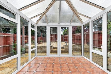 3 bedroom end of terrace house to rent - Photo 5