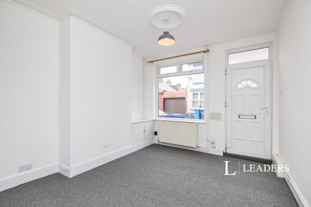 2 bedroom mid-terrace to rent Brough Street, Derby - Photo 1