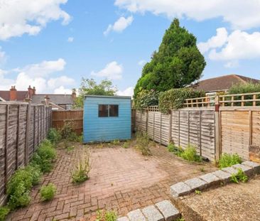 2 bed Flat To Let - Photo 6
