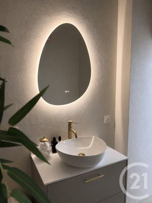 Location Appartement 2 pièces 43m² NICE 06300 - Photo 1