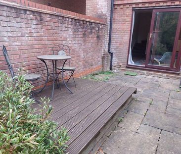 2 bedroom terraced house to rent - Photo 5