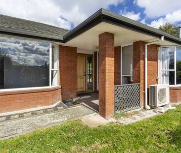 Spacious Pet Friendly Family Home! - Photo 4