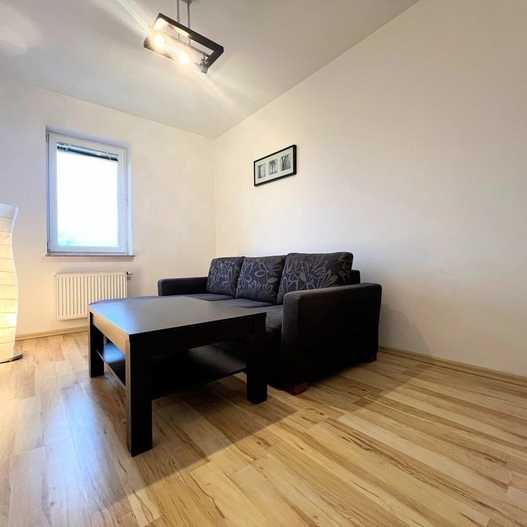 3 pokoje, dwa balkony, wolne od zaraz - Zdjęcie 1