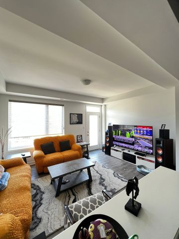 For Lease - 65 Keppel Circle, Brampton, Ontario - Photo 4