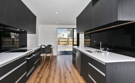 4/61 Osborne Street - Fully Furnished Modern Living - Photo 2