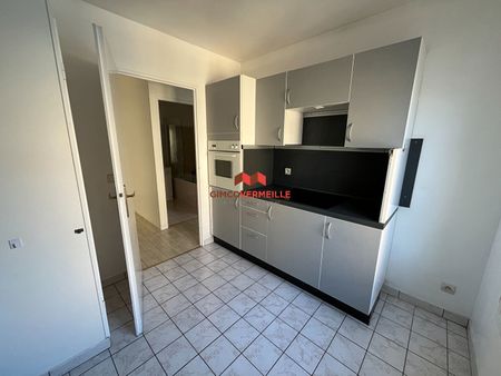 Location Appartement 3 pièces 62m² - Photo 2