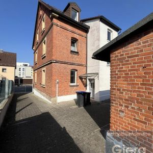 Neu renovierte 3‑Zimmer-Wohnung im Zentrum - Photo 2