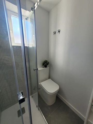 Avinguda del Camí Nou, Xirivella, Valencian Community 46950 - Photo 4