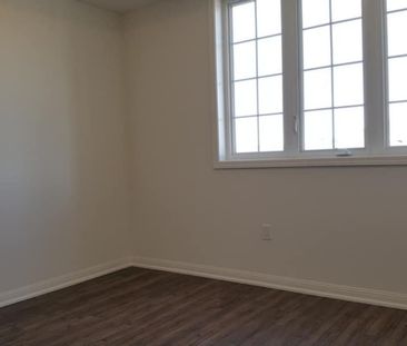 One plus den condo for rent in Bowmanville - Photo 4