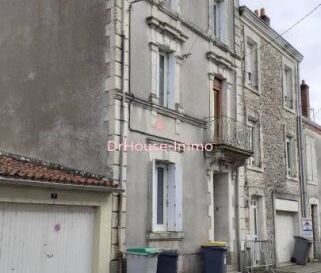 Appartement location 3 pièces Parthenay 45m² - Photo 1