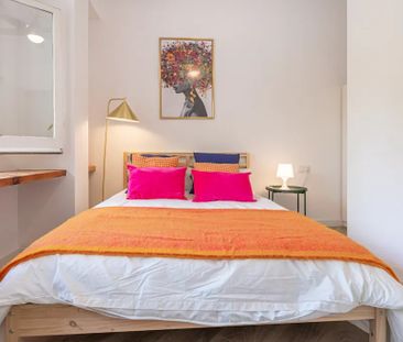 Carrer de Còrsega, Barcelona, Catalonia 08037 - Photo 3