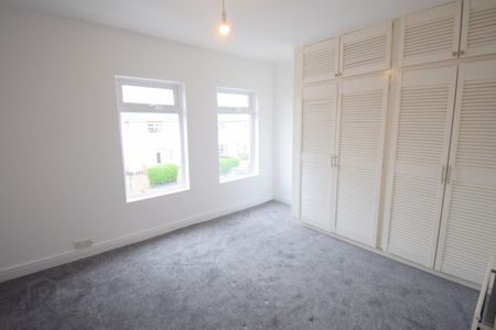 137 Rosebery Road, BT68JB, Belfast - Photo 5