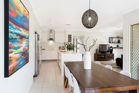 Family Home in Edenbrooke Estate - Photo 5