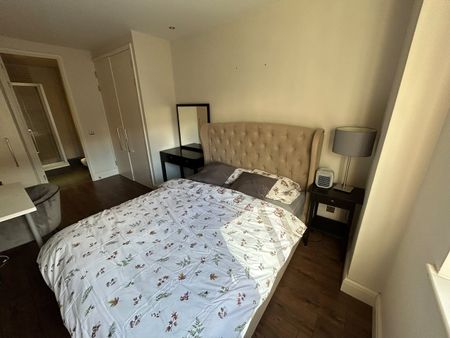 Room in a Shared Flat, Lawrence House, EC1V - Photo 3