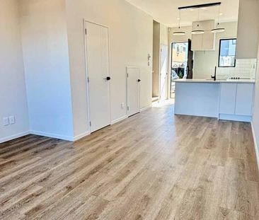 Newly 2 bedrooms plus 1 study room Townhouse - Photo 5