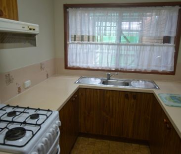 Spacious unit with room to move - Photo 3