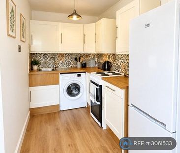 1 bedroom flat to rent - Photo 3