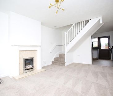 2 bedroom semi-detached house to rent - Photo 2