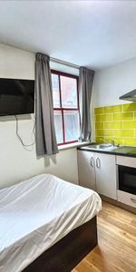 Studio to rent - Photo 3