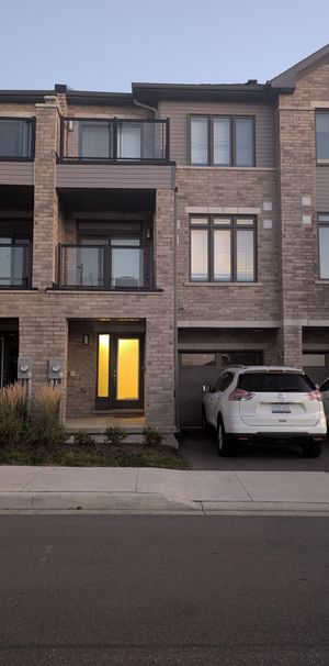 For Lease - 585 Colborne Street Unit# 811, Brantford, Ontario - Photo 1