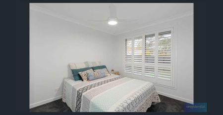 For Lease: Spacious & Well-Presented Family Home in Sought-After Parkwood - Photo 3