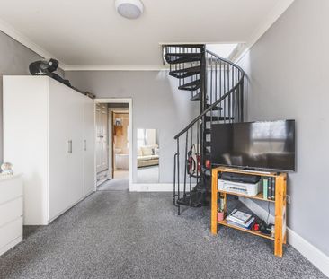 1 Bed Flat, Merton High St, SW19 - Photo 3