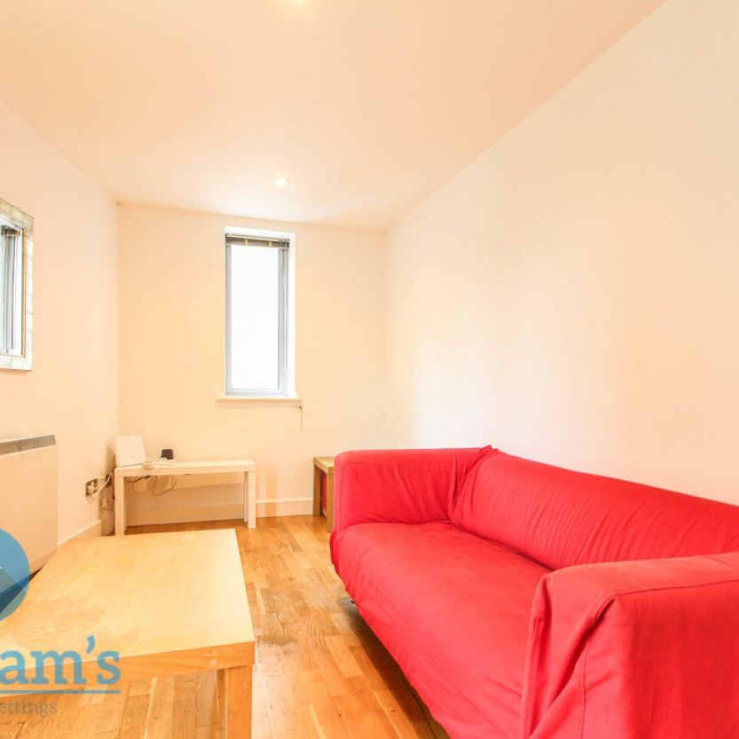 2 bed Apartment for Rent - Photo 1