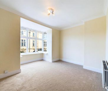 3 bedroom apartment to rent - Photo 3