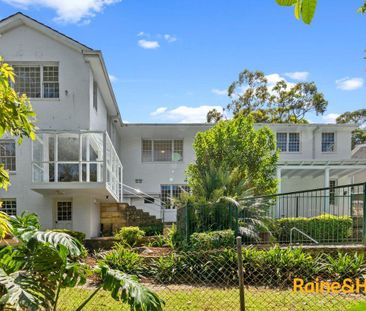 Elegant Family Residence with Pittwater Views and Timeless Charm - Photo 6