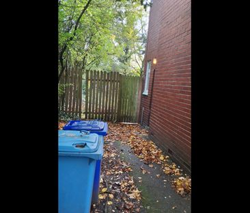 3 Bed Terraced House, Leicester Road, M7 - Photo 6