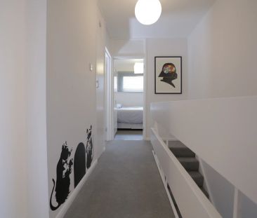 13 Corringham House (i) – Room 2 - Photo 5