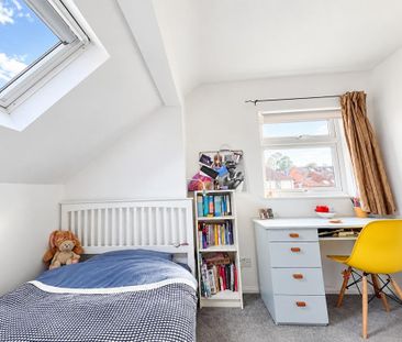 3 bedroom semi-detached house to rent - Photo 2
