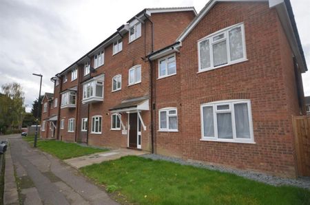 Willow Court, Fulbeck Way, Harrow, HA2 6LH - Photo 2