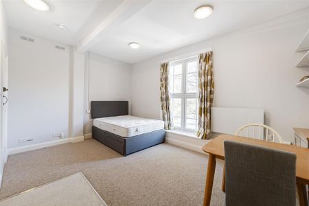 Studio to rent - Photo 5