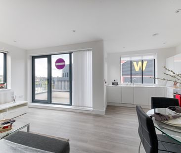 1 Bedroom Flat - Photo 2