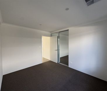 Brand-New 5x2 Family Home in Port Kennedy - Photo 3