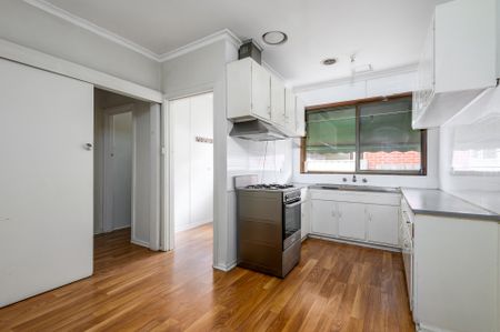 Two Living Areas - Photo 4