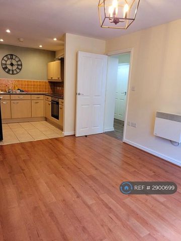 2 bedroom flat to rent - Photo 3